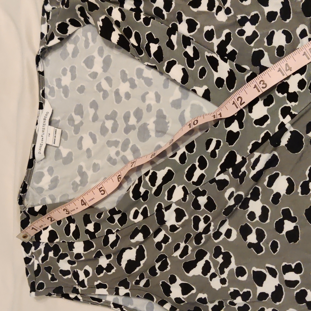 Diane Von Furstenberg Wrap Dress - Picture 11 of 11